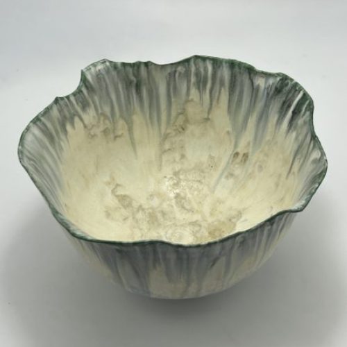 Porcelain Bowl With Natural Rim
