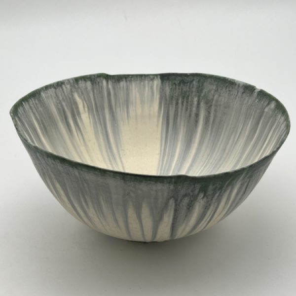 Porcelain Bowl With Natural Rim